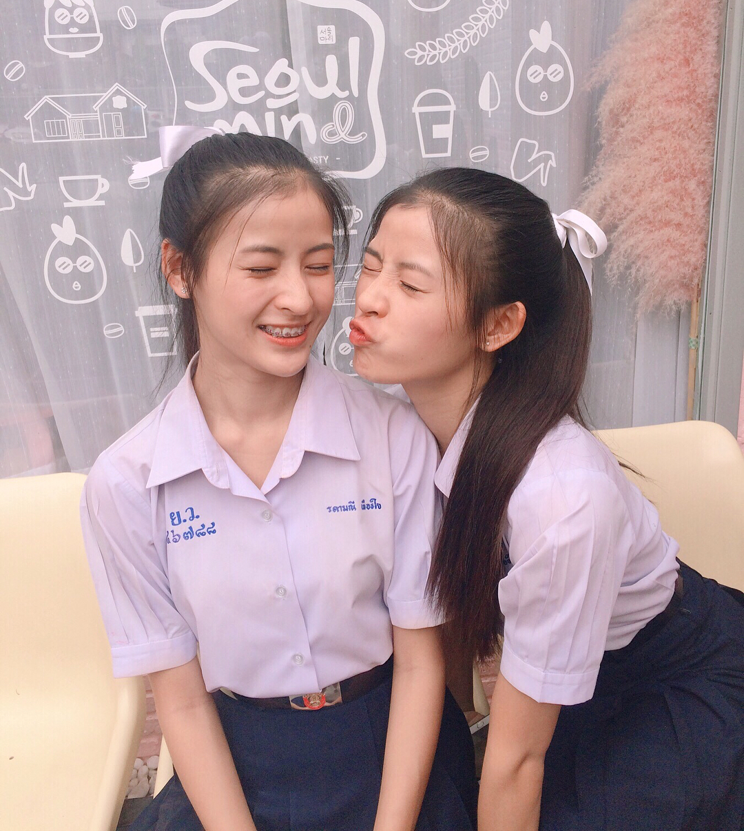 PimPloy (พ ม พ พ ล อ ย) เ ธ อ เ ป น น า ง แ ...